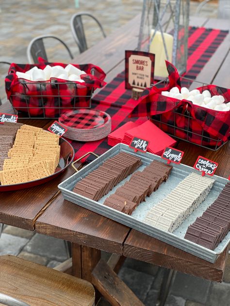 Hunting Birthday Party Ideas For Boys, Smokey The Bear Party, Adult Camping Birthday Party, Lumberjack Party Games, Lumber Jack Party Food Ideas, Lumberjack Party Food, Bush Party, Campy Wedding, Lumberjack Birthday Party Games