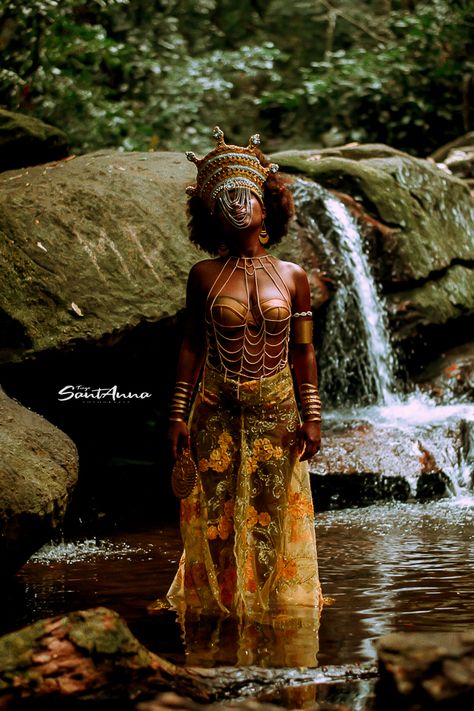 Instagram: @tiagosantannaph Orisha Oshun, Oshun Goddess, Sant Anna, African Goddess, Beautiful Photoshoot Ideas, Art Photography Portrait, Mermaid Aesthetic, Fantasy Aesthetic, Afro Art