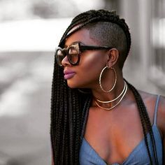 Box Braids With Shaved Sides, Corn Braids, Mohawk Braids, Senegalese Styles, Purple Box Braids, Rope Twists, Side Haircut, Trendy We Fryzurach, Shaved Side