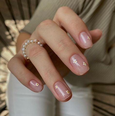 Almond Acrylic Nails Designs, Shiny Nails Designs, Trends Nails, Boho Nails, Beauty Hacks Nails, Asian Nails, Hippie Nails, Subtle Nails, Simple Gel Nails