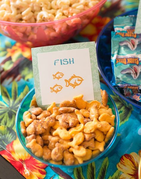 Moana Birthday Party Snack Ideas, Moana Snacks For Party, Moana Birthday Activity Ideas, Moana Birthday Party Snacks, Moana Themed Party Food, Moana Birthday Snacks, Moana Themed Snacks, Moana Inspired Food, Moana Snack Ideas