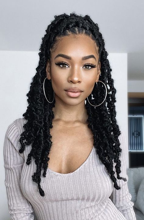 Dread Crochet Braids Faux Locs, Faux Loc Bob Style Crochet, Big Faux Locs With Marley Hair, Cornrow Crochet Faux Locs, Crotchet Goddess Faux Locs, Curly Crochet Hair Styles, Marley Hair, Big Box Braids Hairstyles, African Hair Braiding Styles