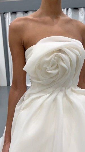 2024 Wedding Trend Forecast: 5 New Trends and 2 Disappearing Trends — Sistered States Edgy Wedding Veil, New White Bridal, Wedding Dress Coquette, Bridal Shop Ideas, Bridal 2023, Wedding Dress 2023, Bridal Runway, Dress Coquette, Shop Wedding Dresses