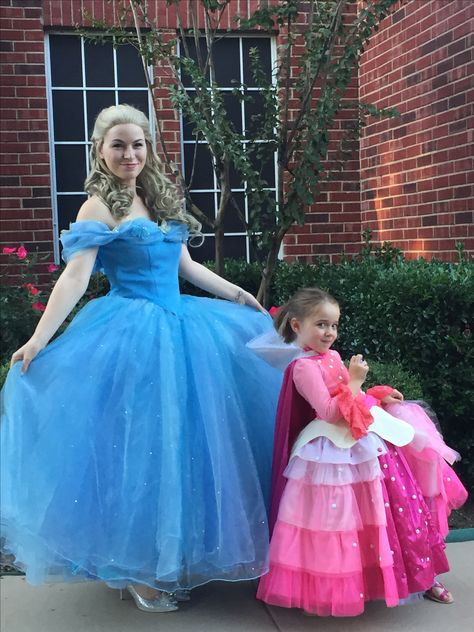 Live action Cinderella and vanellope von schweetz cosplay! Princess Penelope Wreck It Ralph, Penelope Wreck It Ralph, Live Action Cinderella, Princess Penelope, Vanellope Von Schweetz, Princess Cosplay, Wreck It Ralph, Cosplay Ideas, Live Action