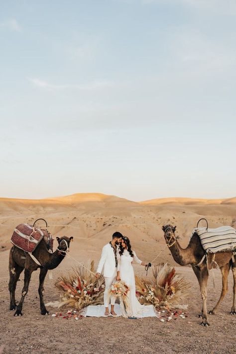 Dubai Elopement, Wedding In Desert, Egypt Elopement, Camel Photography, Morocco Elopement, Egypt Wedding, Marrakesh Wedding, Beautiful Morocco, Desert Morocco