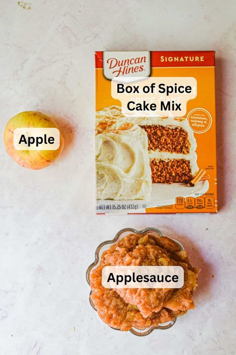 2 Ingredient Pumpkin Muffins, Apple Spice Muffins, Apple Muffins Healthy, Apple Loaf, Cake Mix Muffins, Desert Dessert, Cinnamon Cupcakes, Tin Recipes, Apple Recipe