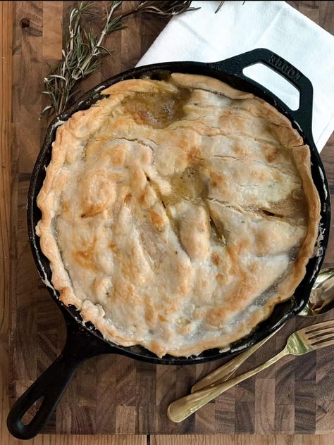 Cast Iron Skillet Turkey Pot Pie Ground Beef Pot Pie, Turkey And Stuffing Casserole, Beef Pot Pie, Turkey And Stuffing, Beef Pot Pies, Turkey Pot, Turkey Pot Pie, Stuffing Casserole, Refrigerated Pie Crust