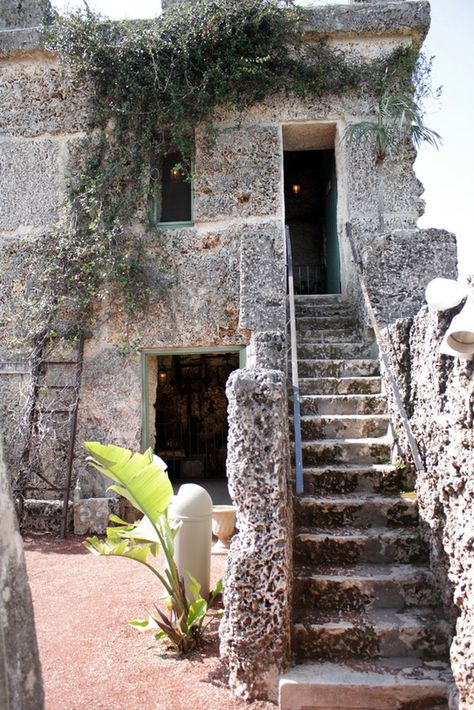 The Coral Castle in Florida is an amazing feat of engineering, although it's not technically a castle — or made out of coral. Coral Castle Florida, Scorpios Mykonos, Dubai Design Week, Coral Castle, Florida City, Altered Photo, Stone Architecture, Billy Idol, Riga Latvia