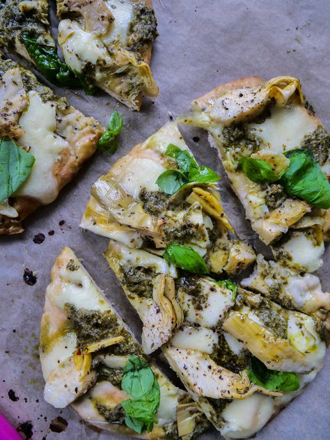 Such A Fun Recipe: Naan Pizza - Pesto & Artichoke - Such A Fun Page Pizza Recipes Pesto, Pesto Goat Cheese, Recipes Pesto, Mini Mozzarella Balls, Naan Bread Pizza, Pesto Pizza Recipe, Naan Pizza Recipes, Leek Pasta, I Like Pizza