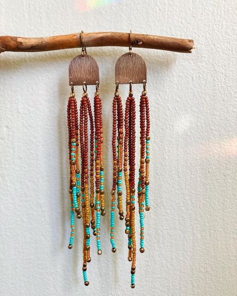 Alisa on Instagram: "Hey, friends! Just stopping by to let you know I added four new pairs of earrings to my website this morning. Link in my bio if you want to check them out 🧡 . . . . . . . . #simplemountaintime #beadedearrings #beadedjewelry #shopsmall #shoplocal #supporthandmade #buttecounty #chicoca" Boho Earrings Diy, Feather Earrings Diy, Suede Earrings, Jewels Diy, Beach Jewelry Boho, Earthy Jewelry, Beaded Earrings Diy, Jewelry Techniques, August 20