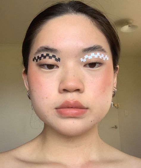 Space Panda, Channel Makeup, Liner Looks, Eyeliner Ideas, Graphic Eyeliner, Graphic Liner, Cool Makeup, Eyeliner Looks, Art Makeup