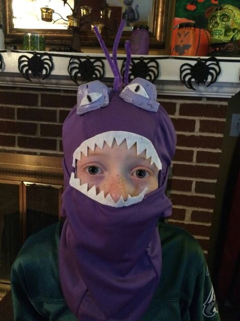 Monsters inc Randall                                                       … Diy Randall Costume Monsters Inc, Randal Monsters Inc Costume, Randall Monsters Inc Costume, Randall Monsters Inc, Monsters Inc Costume Diy, Monsters Inc Halloween Costumes, Monsters Inc Costume, Halloween Booth, Halloween Door Decorations Classroom