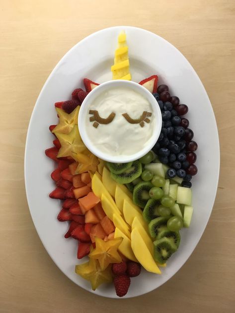 Bring some magic to the day with a Unicorn Fruit Tray! #theproducemom #unicornfruittray #fruittray Fruit Tray Ideas For Party, Fruit Tray Ideas, Unicorn Party Food, Party Fruit, Party Display, Kids Vegetables, Unicorn Themed Birthday Party, Vegetable Platter, Rainbow Unicorn Birthday