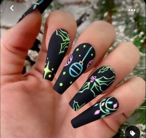 Poppin Nails, Diy Acrylic Nails, Christmas Gel Nails, Dope Nail Designs, Get Nails, Festival Nails, Still In Love, Oval Nails, Xmas Nails