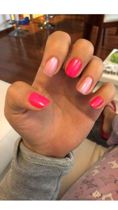 Natural short nails Hot Pink Shellac Nails, Short Hot Pink Nails, Pink Shellac Nails, Natural Short Nails, Pink Shellac, Hot Pink Nails, Shellac Nails, Short Nails, Pink Nails