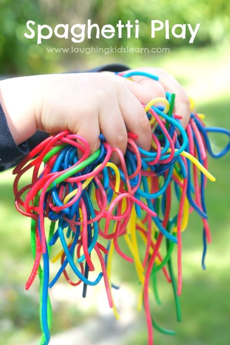 Spaghetti Play for sensory learning with kids and babies Rainbow Activities, Baby Sensory Play, Sensory Activity, Toddler Sensory, Messy Play, Baby Sensory, Sensory Bins, Sensory Activities, Play Activities