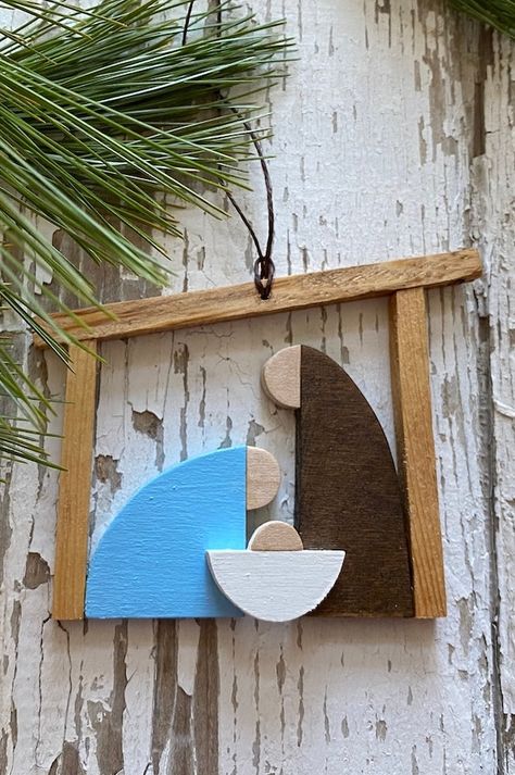 Farmhouse Nativity, Modern Nativity Set, Manger Ornament, Religious Christmas Crafts, Modern Nativity, Nativity Wood, Nativity Scene Crafts, Nativity Scene Diy, Simple Nativity