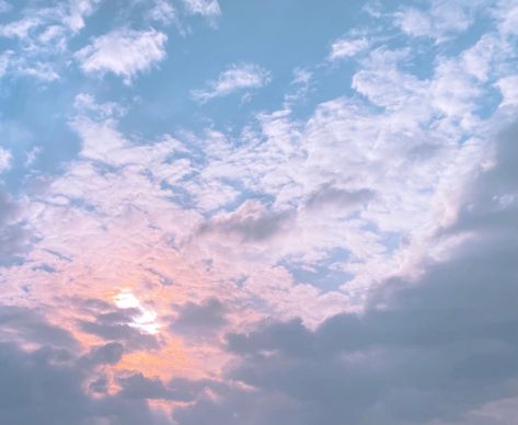 Wonwoo Weverse, Rose Quartz Serenity, Sky Pictures, Hoshi Seventeen, Seventeen Wonwoo, Sky Photos, Summer Sky, Pretty Sky, Pledis 17