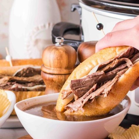 Crockpot French Dip Sandwiches Recipes With Beef Bouillon, Crockpot Au Jus, Roast Beef Deli Meat, French Dip Sandwich Crockpot, Au Jus Recipe, Tender Roast Beef, Vegetables Pasta, French Dip Sandwiches, Dip Sandwiches