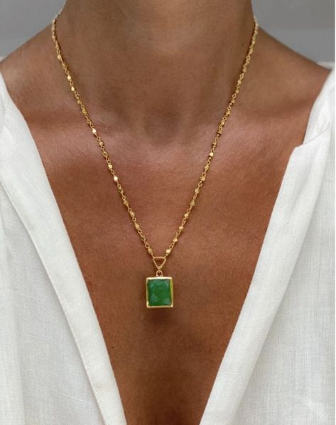 Precious Stone Necklace, Semi Precious Stone Jewelry Necklace, Semi Precious Stone Necklace, Minimal Rings Minimalist Jewelry, Pendant Necklace Outfit, Semi Precious Stone Jewelry, Vintage Indian Jewelry, Jade Necklace Pendant, Stone Jewelry Necklace