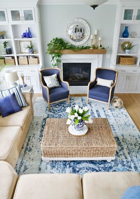 White Family Rooms, Coastal Family Rooms, Blue And White Living Room, Living Room Decorating Ideas, Living Room Decorating, Living Room Update, Coastal Living Rooms, Coastal Living Room, White Living Room