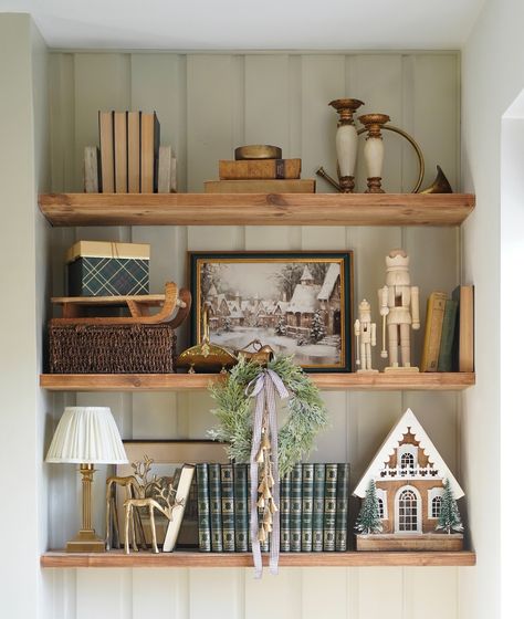 Up Gingerbread House, Bookcase Decorating Ideas, Christmas Bookshelf, Christmas Styling, Christmas Booth, Village Street, Thrifted Decor, Bookshelf Inspiration, Floating Shelf Decor