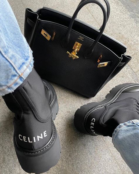 Celine Boots Outfit, Celine Boots, Hermes Boots, Celine Shoes, Female Biker, Total Black, Girly Shoes, Aesthetic Grunge, Trendy Shoes