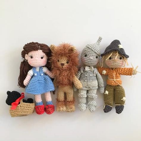 Wizard Of Oz Toys, Wizard Of Oz Dolls, Crochet Newborn Hat, Baby Doll Pattern, Crochet Dolls Free Patterns, Tin Man, Baby Mickey, Newborn Crochet, Crochet Basics