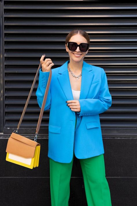 Turquoise Blouses, Easter Fits, Ny Party, Colour Blocking Fashion, Turquoise Blouse, Blue Outfits, Blue Outfit, Fall Looks, Inspirational Women