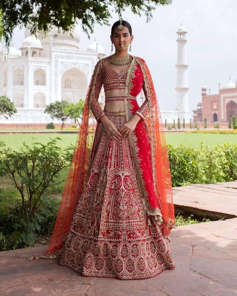 HOLLY BRIDAL LEHENGA SET Falguni Shane Peacock, Baju Kahwin, Latest Bridal Lehenga, Lehenga Red, Bridal Lehenga Collection, Corset Blouse, Bollywood Lehenga, Bridal Lehenga Red, Red Lehenga