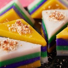 Sapin Sapin Recipe, Desserts For Diabetics, Rice Flour Recipes, Philippine Cuisine, Pinoy Dessert, Filipino Food Dessert, Coconut Desserts, Glutinous Rice Flour, Chinese Dessert