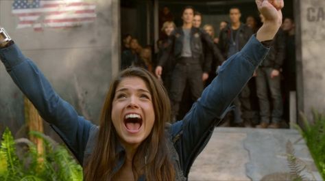 The 100 Season 1, The 100 Tv Series, The 100 Characters, Lindsey Morgan, Marie Avgeropoulos, The 100 Show, Bob Morley, Eliza Taylor, 100 Book