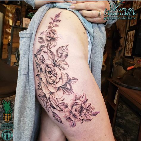 This floral design was done for a very sweet woman and it was her first tattoo! It was such an honor to do such a delicate flower pattern!
⁠
🦜🪻🌴All of the answers to the Questions🌴🪻🦜⁠
🌺@preciselyveiledtattoo -->That's me, Amy Shandick🌺⁠
We are located inside of: @bangarang.tattooing.company⁠
🔮Machine: Custom engraved 24K Gold plated Saber Pen @ruethlessirons⁠
🔮Ink: @industryinks ProTeam Artist and Media Manager⁠ That's Me, First Tattoo, Delicate Flower, Flower Pattern, Custom Engraving, Flower Patterns, Floral Design, Texas, Pen