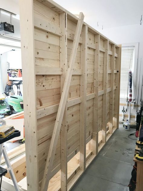 Freestanding Wall Display, Wooden Booth Design, Free Standing Wall Divider, Diy Movable Wall, Home Show Booth Ideas, Freestanding Display Wall, Diy Wall Partition, Conference Booth Design, Booth Wall Ideas