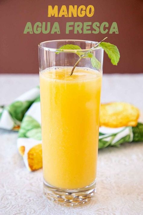 Fruity and refreshing, a Mango Agua Fresca is a summer beverage that’s perfect with meals or for snacking Mango Agua Fresca, Mango Nutrition, Fresca Drinks, Peach Margarita, Agua Fresca, Healthy Summer, Non Alcoholic Drinks, How To Make Light, Calorie Diet