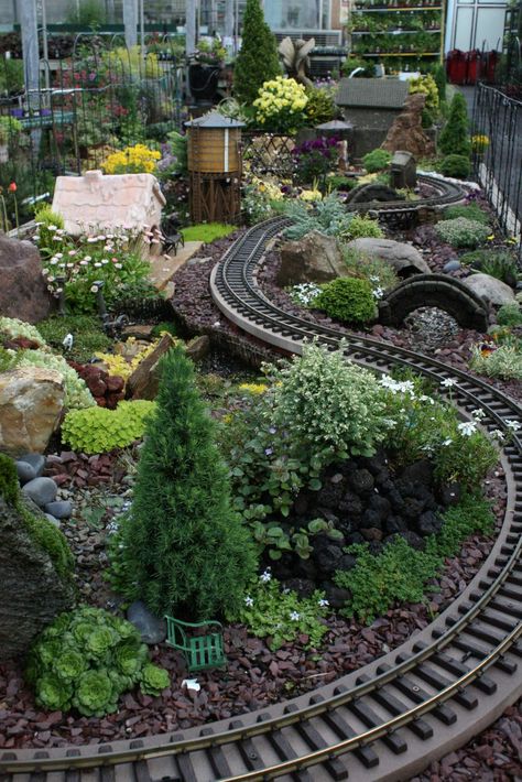 Garden Railings, Garden Trains, Garden Railroad, Garden Railway, Faeries Gardens, Mini Fairy Garden, Landscaping With Large Rocks, Miniature Plants, Fairy Garden Diy