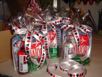 Party Prize Bags - Very simple to make and looked very cute!  Scratch off lottery tickets, deck of playing cards, mini bottle of alcohol, a couple dice, and some mints! Casino Night Party Favors, Casino Party Favors Ideas, Casino Theme Party Favors, Casino Prizes, Bottle Of Alcohol, Casino Party Ideas, Casino Birthday Party, Vegas Theme Party, Casino Theme Party