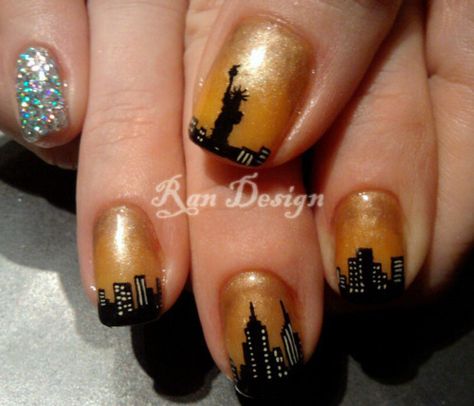 wish i could paint my nails like this Usa Nails, Nyc Nails, Cute Nail Polish, City Nails, Daily Nail, French Acrylic Nails, Crazy Nails, Nail Envy, Fabulous Nails