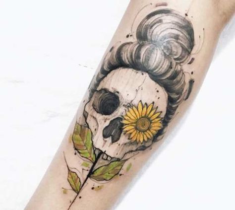 Incredible 3 colors abstract tattoo style of Skull and Sunflower motive done by artist Felipe Mello Sunflower Tattoo Meaning, Sunflower Tattoo Thigh, Sunflower Tattoo Simple, Sunflower Tattoo Sleeve, Sunflower Tattoo Shoulder, Tattoo Placements, Disney Tattoo, Sunflower Tattoos, Beautiful Tattoo