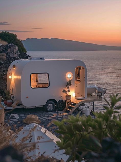 Travel Trailer Aesthetic, Caravan Aesthetic, Small Pop Up Campers, Small Caravans, Living Space Decor, Camping Set Up, Caravan Interior, Campervan Life, Camper Living