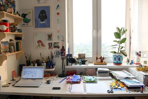 Funky Desk, Funky Desks, Room Maker, Loft Design, Tiny Apartment, Home Office Setup, Home Office Space, Desk Set, Apartment Inspiration