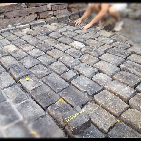 Diy Cobblestone, Cobbled Driveway, Driveway Apron, Cobblestone Road, Cobblestone Paving, Belgian Block, Concrete Pavement, Cobblestone Driveway, Paving Ideas