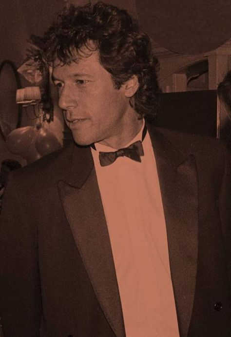 Imran Khan 90s Aesthetic, Imran Khan With Jemima, Imran Khan Young Pics, Imran Khan Aesthetic, Imran Khan Pics, Imran Khan Pics For Dp, Cassandra Harris, Young Aesthetic, Imran Khan Pic