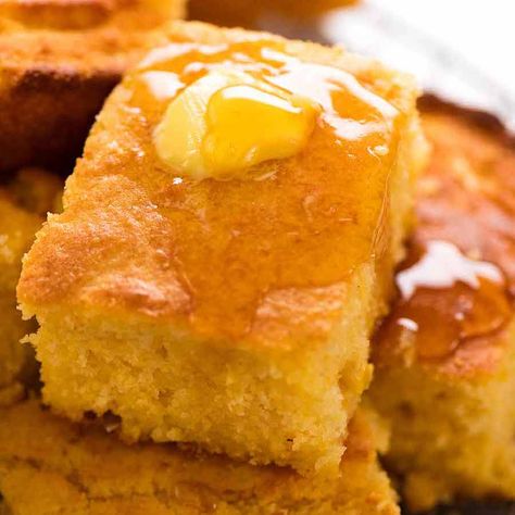 Cornbread recipe (creamed corn) - RecipeTin Eats Keto Cornbread Recipe, Creamed Corn Cornbread, Best Cornbread Recipe, Moist Cornbread, Jiffy Cornbread Mix, Buttermilk Cornbread, Honey Cornbread, Jiffy Cornbread, Homemade Cornbread