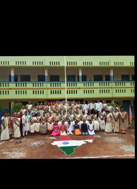 Teachers celebrating Independence day at school 🤗 In School Pictures, Celebration Photos, 15 August Independence Day, Independence Day Celebration, 15 August, School Pictures, School Photos, School Days, At School