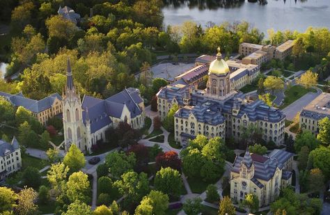 Terre Haute, Indiana. Notre Dame Campus, Noter Dame, University List, Go Irish, University Of Notre Dame, Christian College, Notre Dame Football, Student Resources, Top Colleges