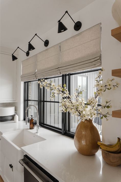 Modern Curtains Kitchen, Kitchen Window Roman Shade, Roman Shades For Kitchen Windows, Roman Shade Living Room, Shade For Kitchen Window, Modern Kitchen Window Curtains, Shades In Kitchen Window, Shades For Kitchen Windows, Roman Blinds Kitchen Modern