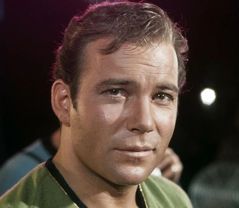 ’Star Trek’ Actor Addresses the Controversy of His Shocking Youthful Looks at 92 / Bright Side William Shatner Star Trek, Star Trek Actors, James T Kirk, The Brothers Karamazov, Star Trek Series, Captain Kirk, William Shatner, Famous Men, Bright Side