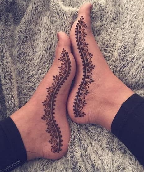 Simple And Beautiful Mehndi Designs, Leg Mehendi Design, Foot Mehndi, Beautiful Mehndi Designs, Mehandi Designs Easy, Simple Mehendi Designs, Leg Mehndi, Foot Henna, Legs Mehndi Design