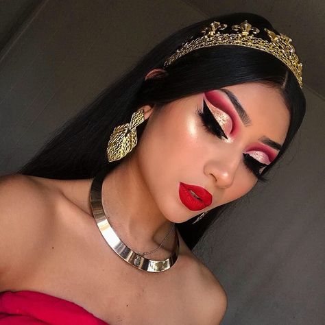 Sweet 16 Makeup, Quince Makeup, Makeup Looks Winter, Red Makeup Looks, Seductive Makeup, Quinceanera Makeup, Gold Makeup Looks, Red Eye Makeup, Holiday Makeup Looks